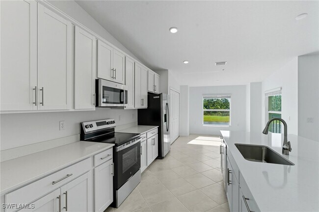 Building Photo - 15155 Bluffton Ln