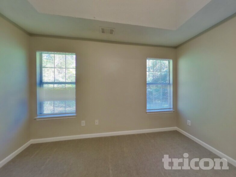 Building Photo - 538 Grove Pointe Ct