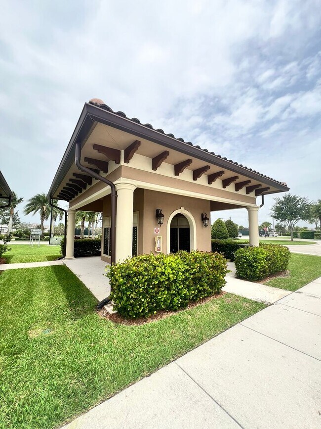 Building Photo - STUNNING LAKEFRONT 3 BEDROOM, 2.5 BATH HOM...