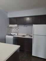 Interior Photo - Douglas Oaks