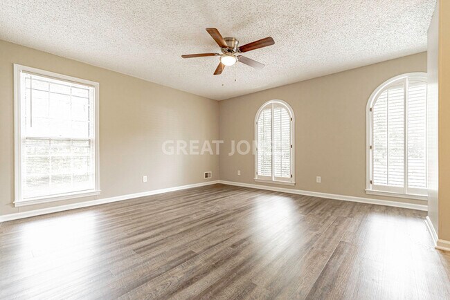 Building Photo - Charming 3 bedroom home in Columubia!