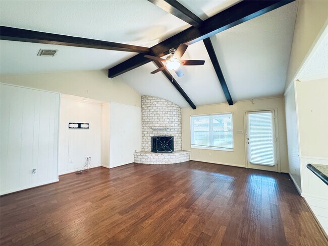 Building Photo - 13935 St Marys Ln