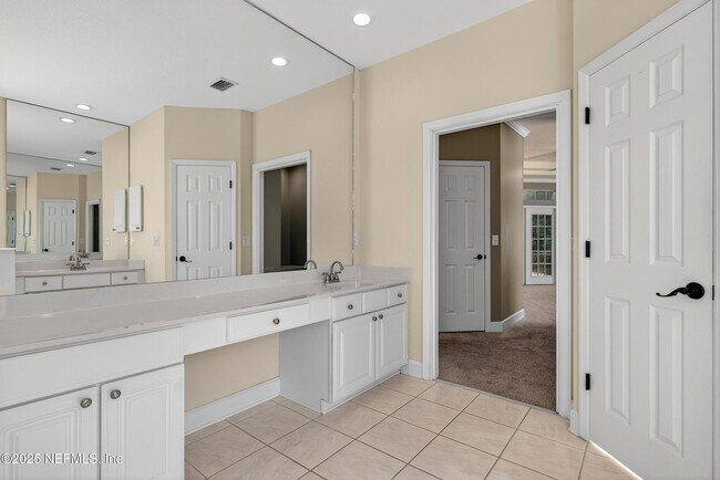 Building Photo - 577 Hunters Grove Ct