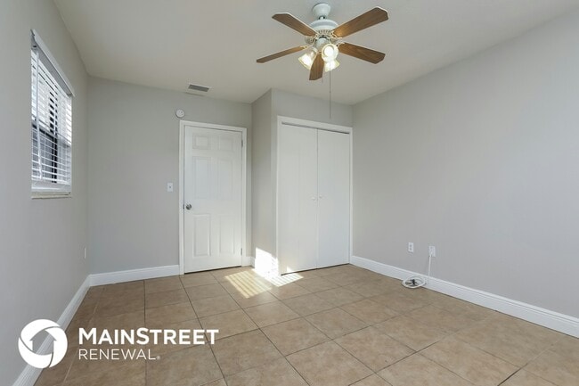 Building Photo - 805 Terry Lynn Dr