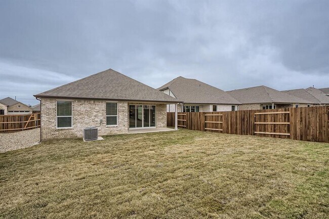 Building Photo - 2032 Wilsons Warbler Dr