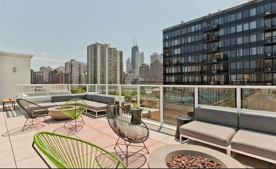 Building Photo - 1429 N Wells St