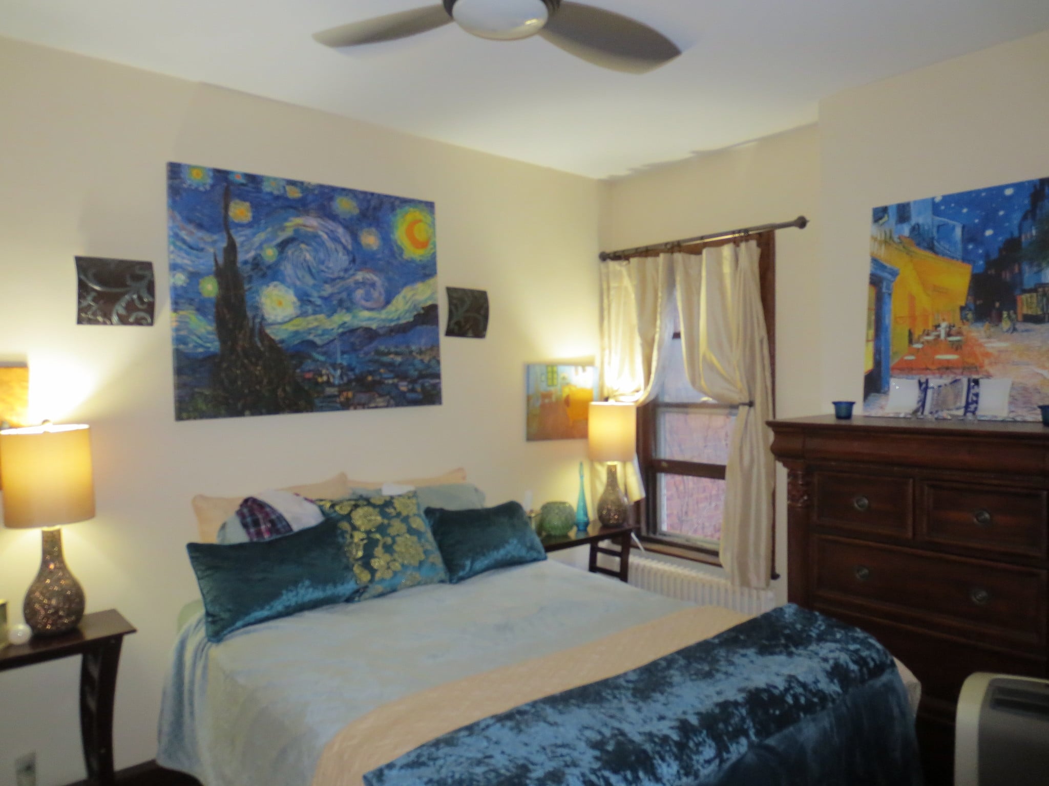 3rd Floor Bedroom - 206 Lancaster St