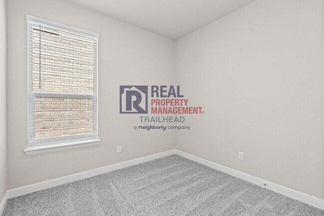 Building Photo - Charming 4-Bed / 2-Bath New Home — Spaciou...