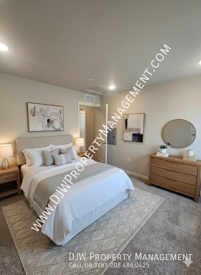 Building Photo - 632 N 44th St