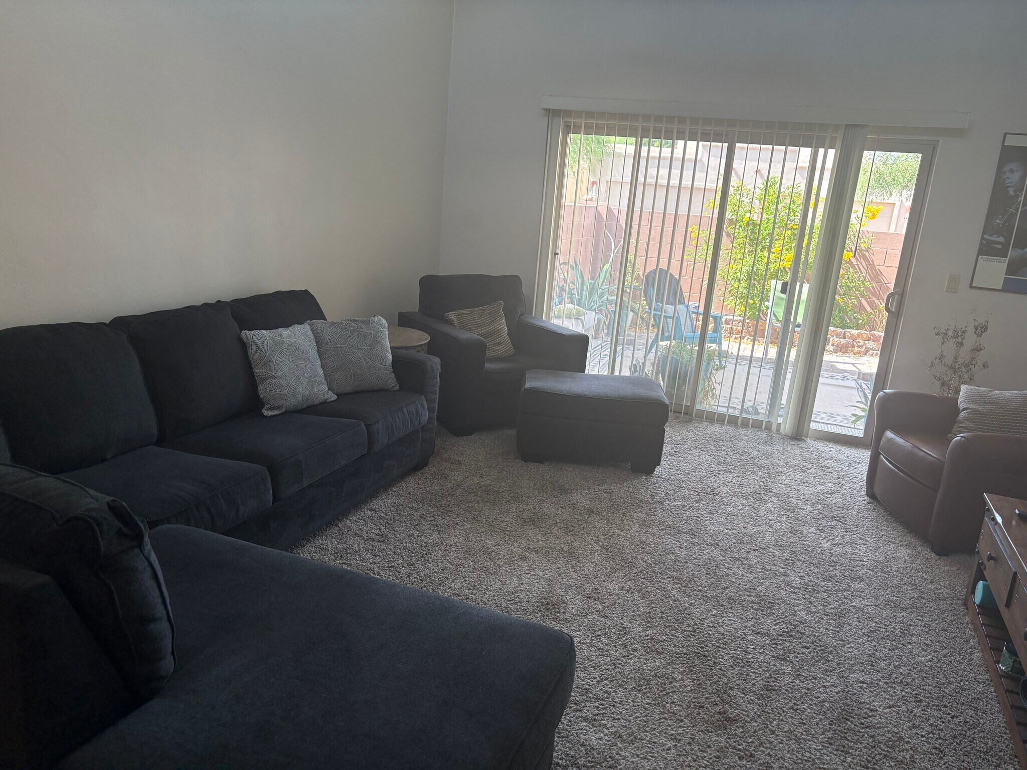 Building Photo - 8156 N Peppersauce Dr