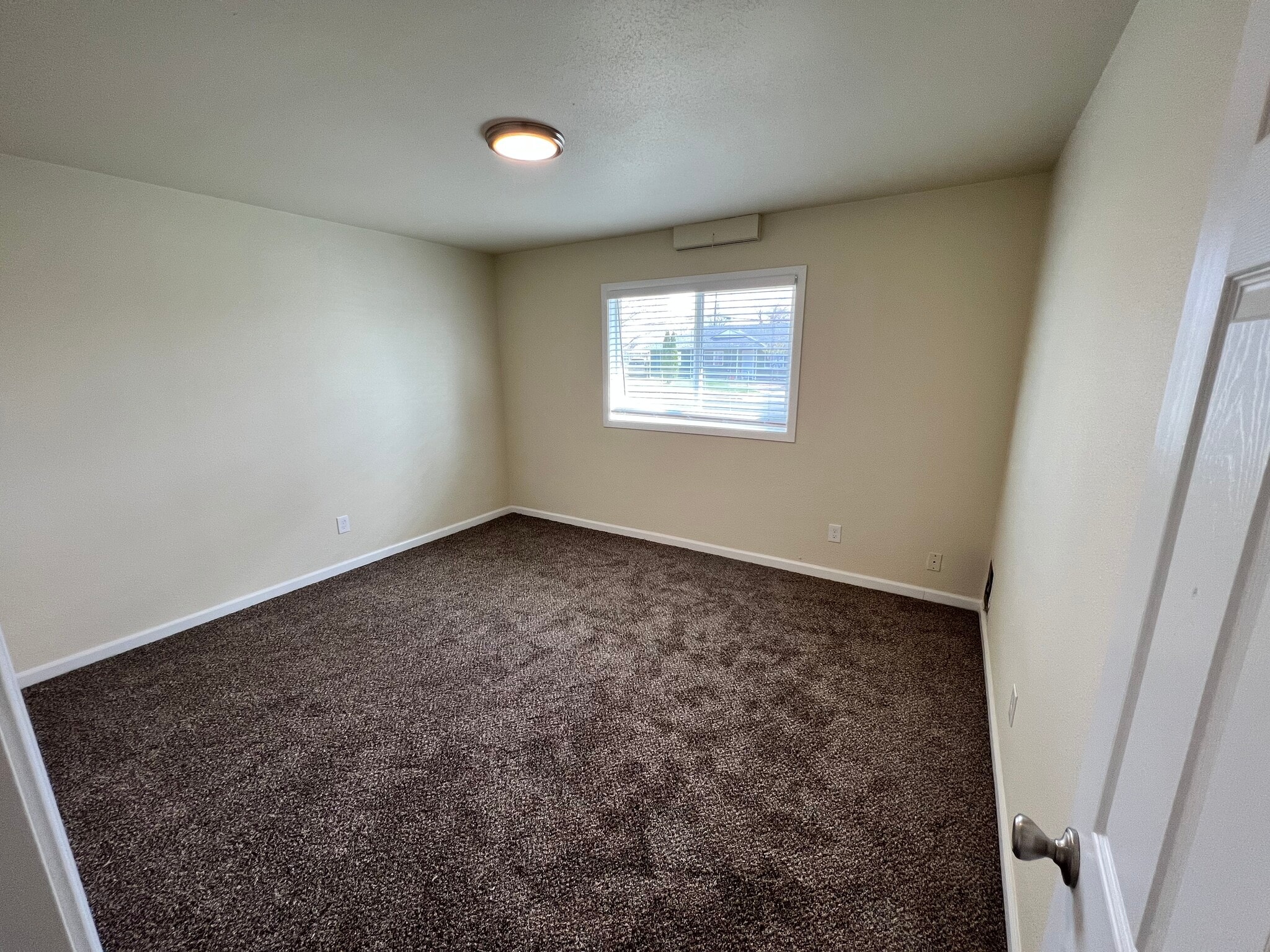 Building Photo - 1219 Arlington Dr