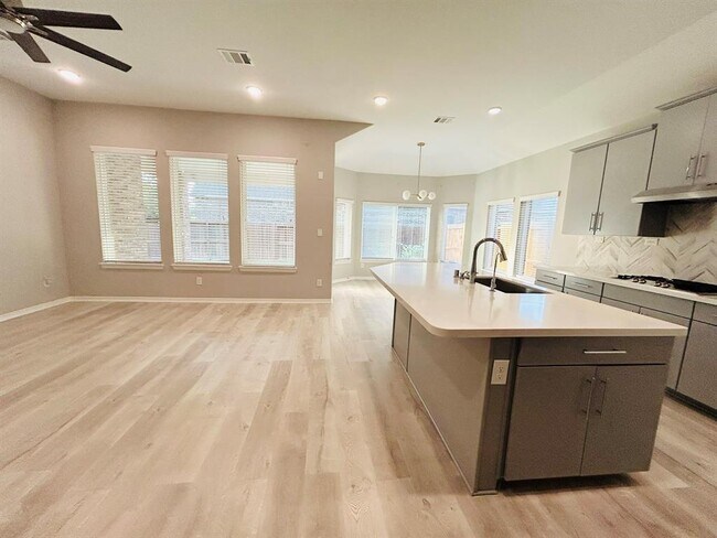 Building Photo - 18314 Southwood Creek Dr