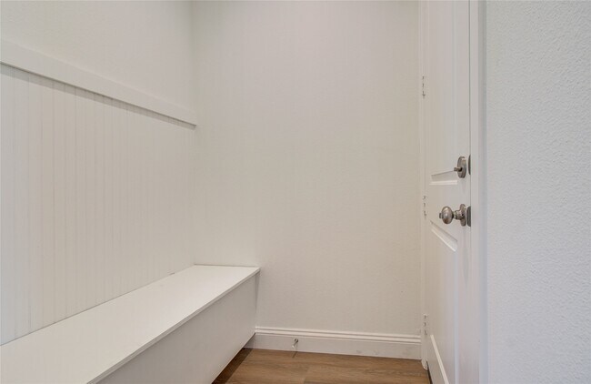 Building Photo - 1248 Rd 5802