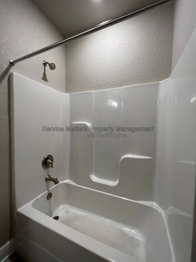 Building Photo - 5349 Parkside Dr