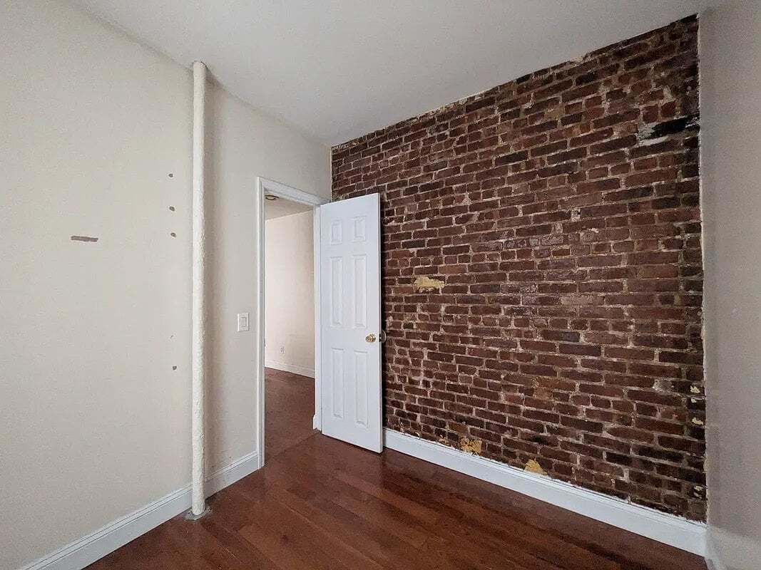 Building Photo - 533 W 158th St