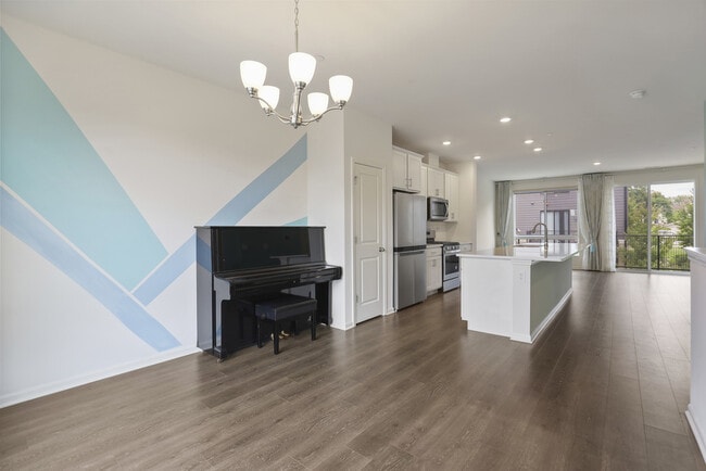 Building Photo - 1298 Catalina Ct.