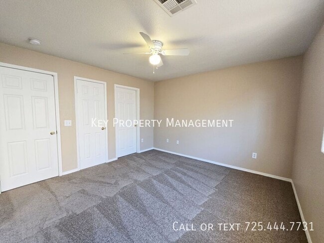 Building Photo - 3 BEDROOM/2 BATH CONDO IN THE NORTHEAST W/...