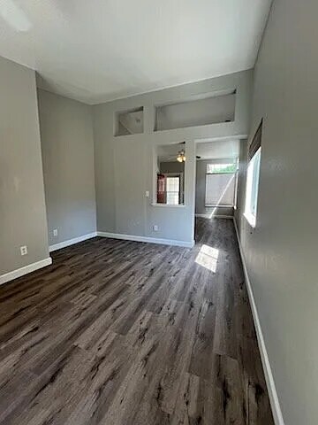 Building Photo - Charming 4-Bed Tracy Home