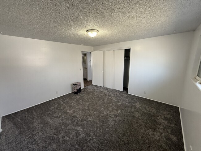 Building Photo - 4299 W Deno Dr