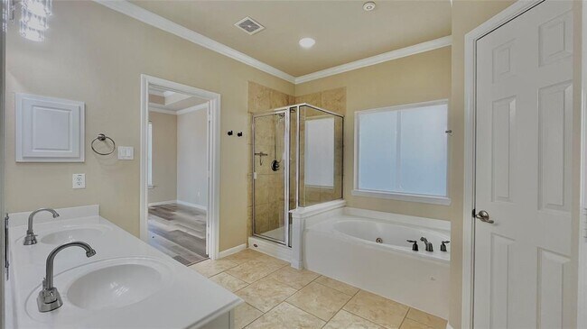 Building Photo - 5123 Shadow Breeze Ln