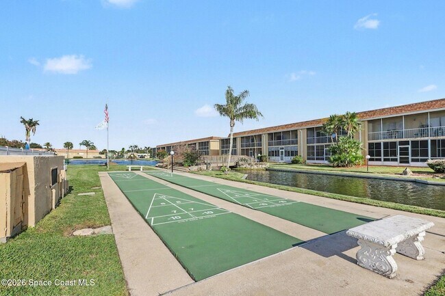 Building Photo - 2135 N Courtenay Pkwy