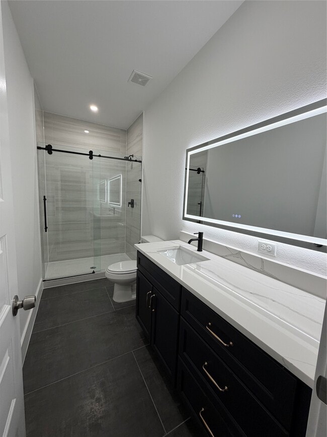 Building Photo - 10055 Grover Ln