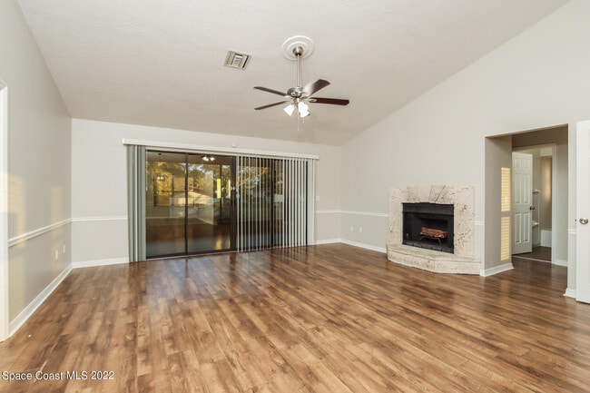 Building Photo - 110 Cardinal Dr