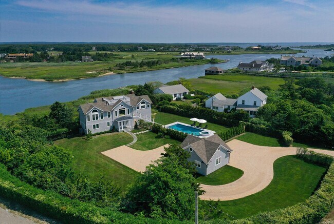 Building Photo - 115 Dune Rd