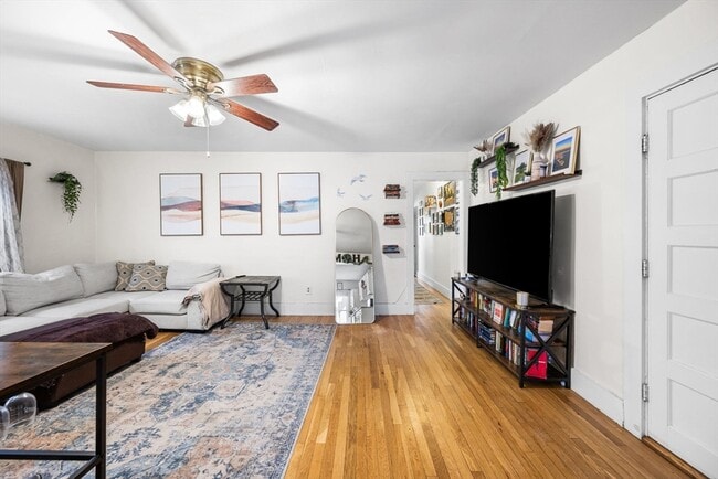 Building Photo - 249 Winthrop Shore Dr