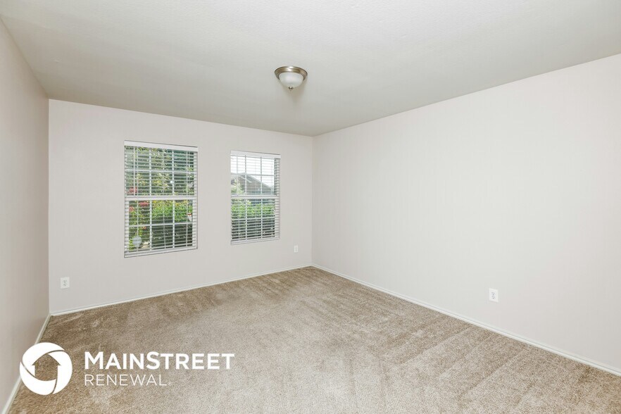 Building Photo - 8106 Stowe Springs Ln