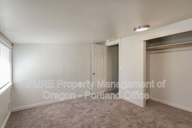 Building Photo - 4632 SE 122nd Ave