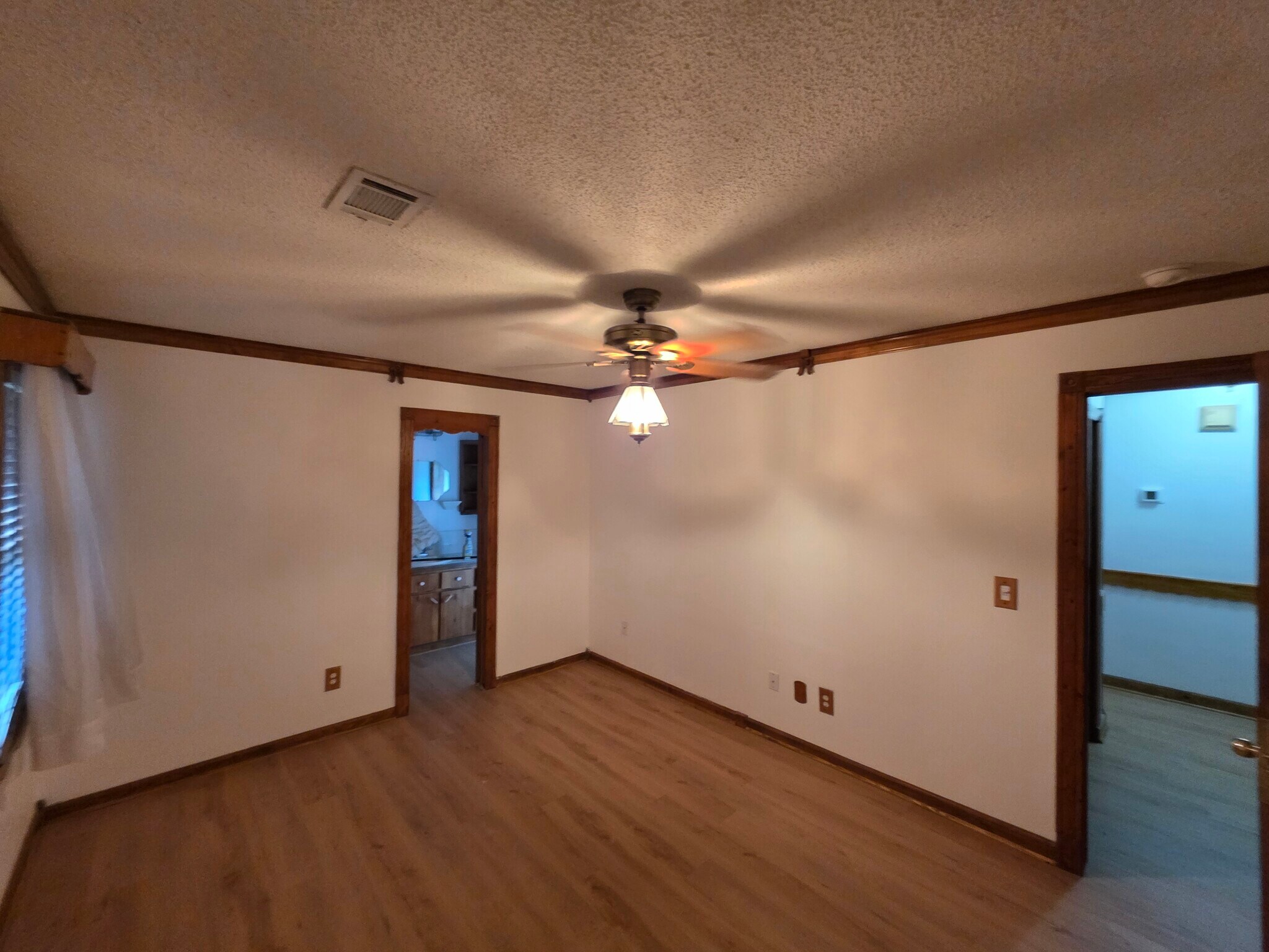 Building Photo - 209 Arrowhead Dr