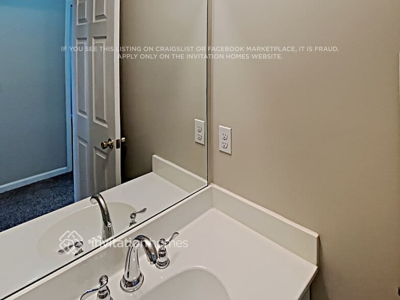 Building Photo - 1058 River Plantation Dr