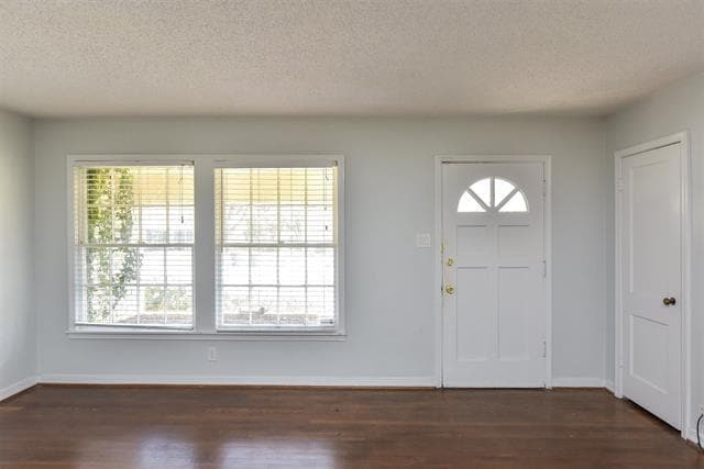 Building Photo - 4004 Anita Ave