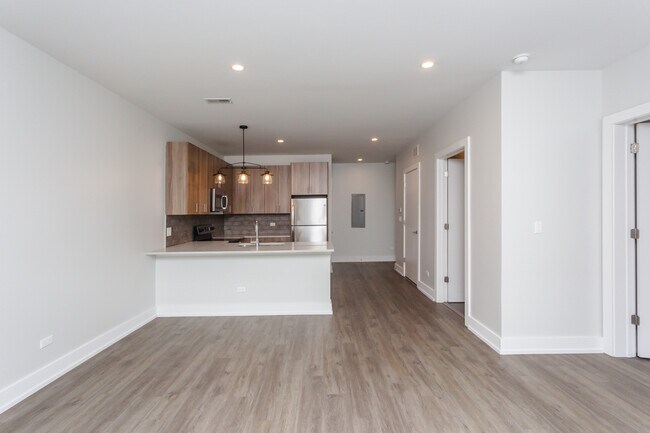 Building Photo - 2111 S Halsted St