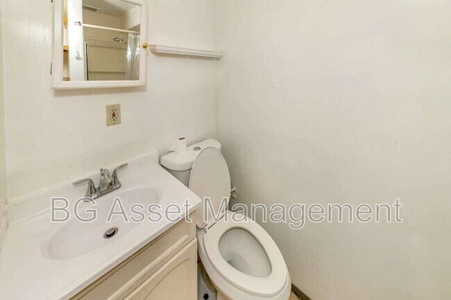 Building Photo - 6606 Aqua Vista Ct