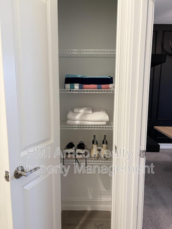 Building Photo - 11679 74th Cir E