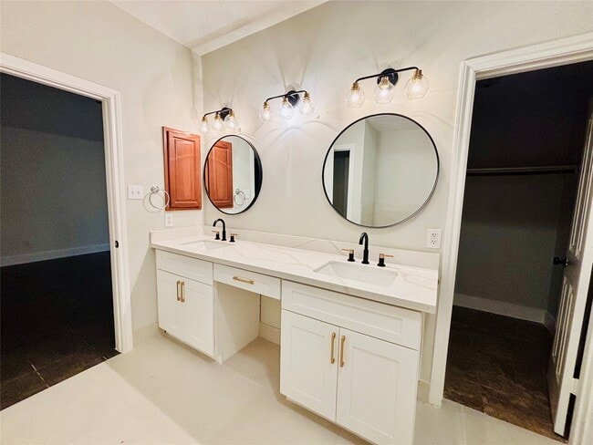Building Photo - 3405 Kleberg Ct