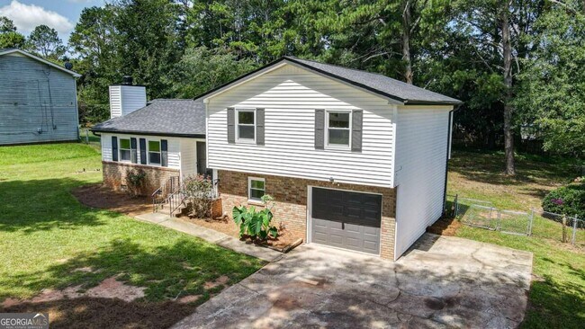 Building Photo - 4887 Hull Rd SE