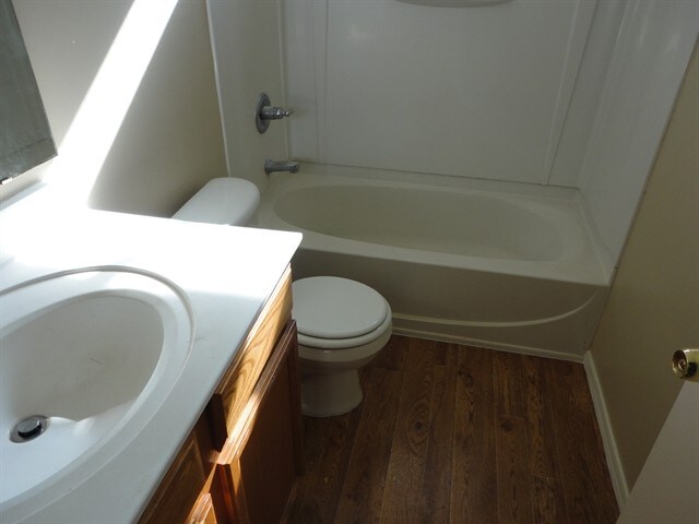 Building Photo - 1521 S 122nd Ave