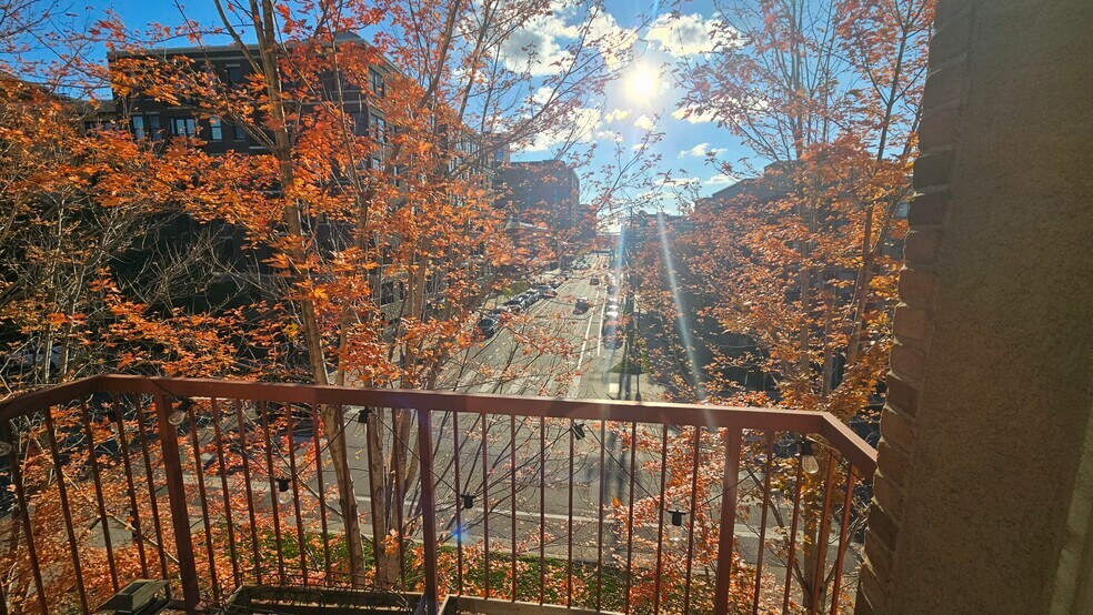 Building Photo - 500 N 2nd St