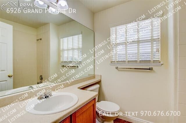 Building Photo - 6926 Grand Prairie Dr