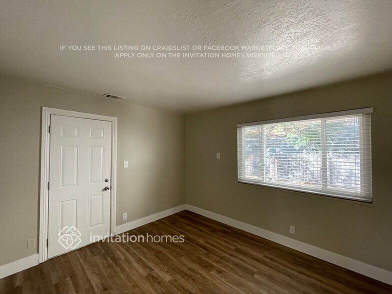 Building Photo - 7560 Circuit Dr