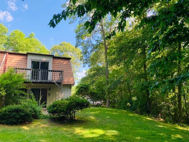 Pleasant Back Yard - 77 Scenic View Dr