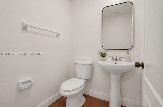 Building Photo - 8853 SW 108th Pl