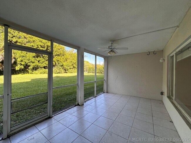 Building Photo - 815 Boynton Beach Blvd