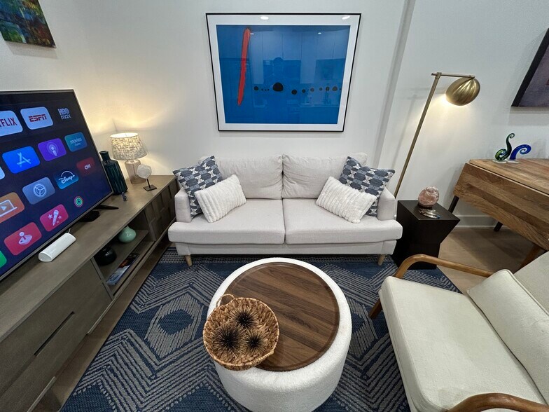 Building Photo - 1440 Harvard St NW