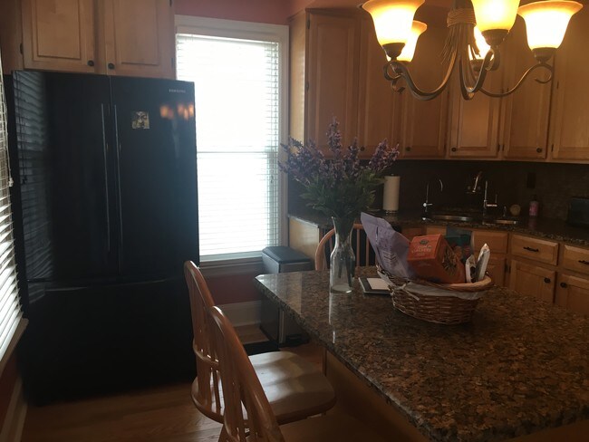 Building Photo - 57 George St