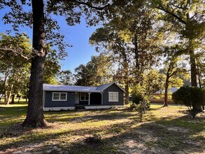 Building Photo - 4069 Villa Rd