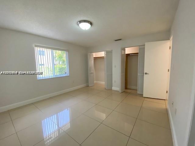 Building Photo - 400 Majorca Ave